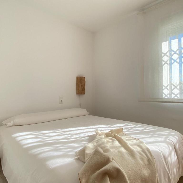 Entre2aigues - Three-Bedroom Townhouse - 15