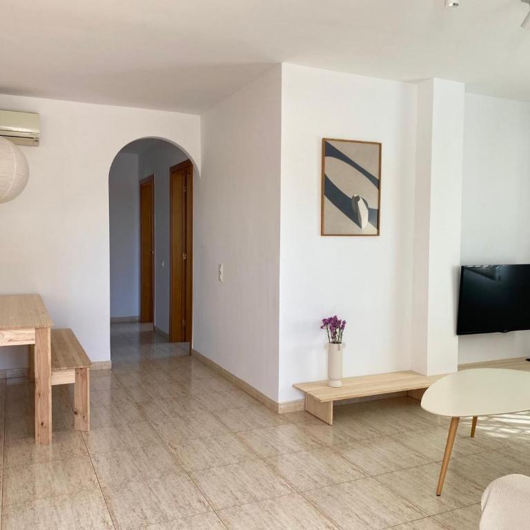 Entre2aigues - Three-Bedroom Townhouse - 7