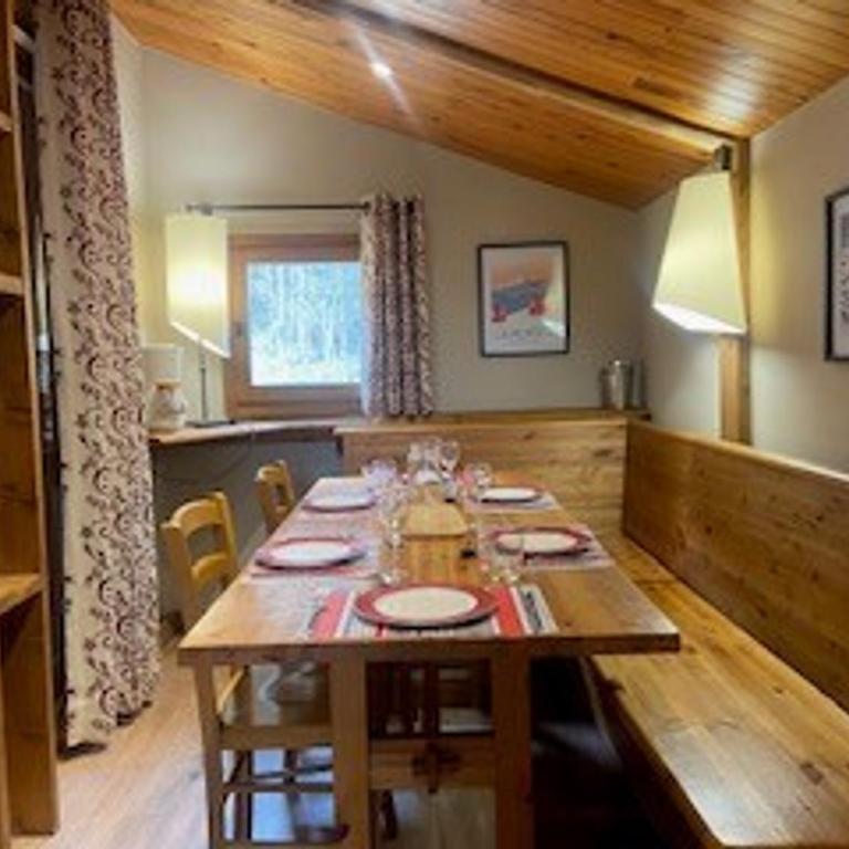 Appartement spacieux proche centre village avec balcon et vue Mont Blanc - Two-Bedroom Apartment - 12