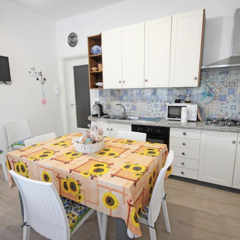 Casa Sandrina - Porto Cesareo By Cala Salento - Three-Bedroom House - 3