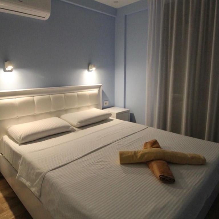 Central Park Apartment - One-Bedroom Apartment - 8