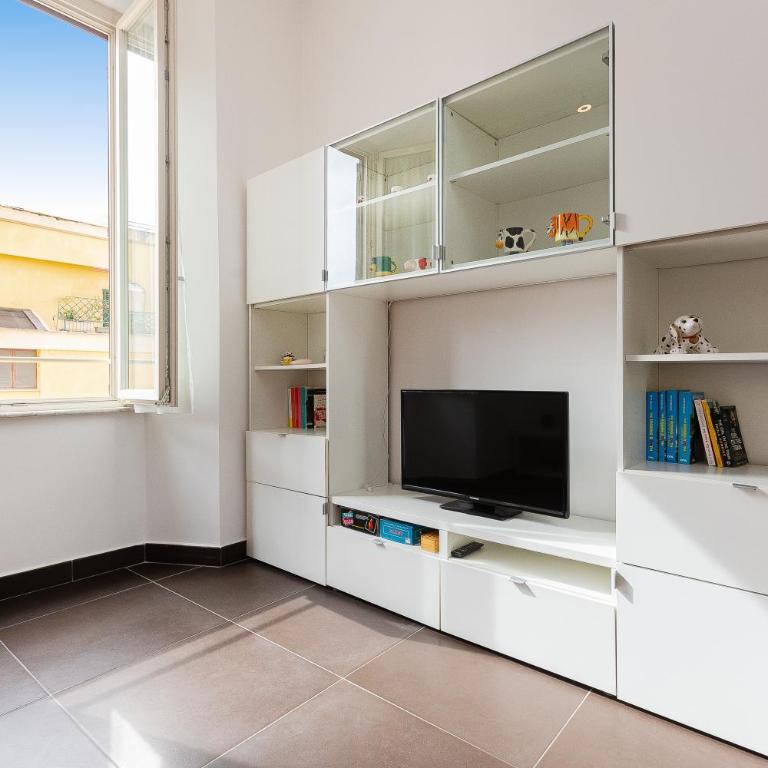 Tasso by Rental in Rome - Appartamento Standard - 1