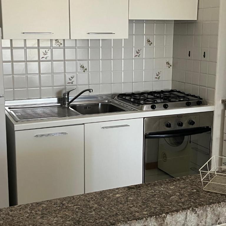Residence Porto Coda Cavallo - Appartamento con 2 Camere da Letto (6 Adulti) - 6