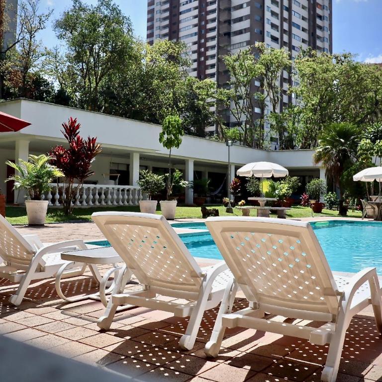 Casa campestre en poblado - Casa de 8 dormitorios - 18