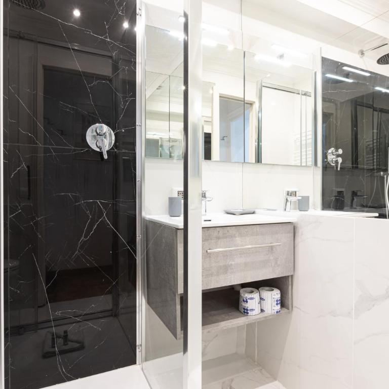 Collection Spanish Steps Apartments - Studio with Terrace - 31