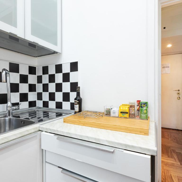 Collection Spanish Steps Apartments - Studio with Terrace - 28
