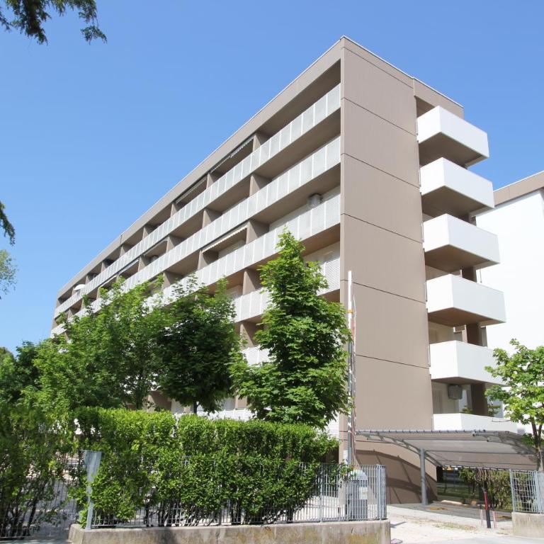Sequoia - One-Bedroom Apartment - 3