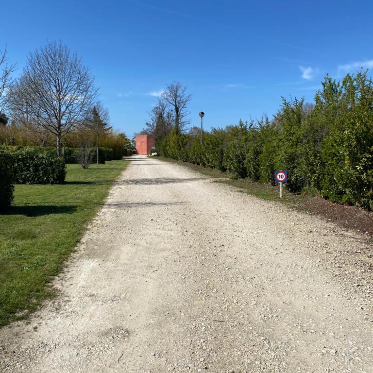 Camping L' Arlesienne - Espace pour Tente (2 Personnes) - 18