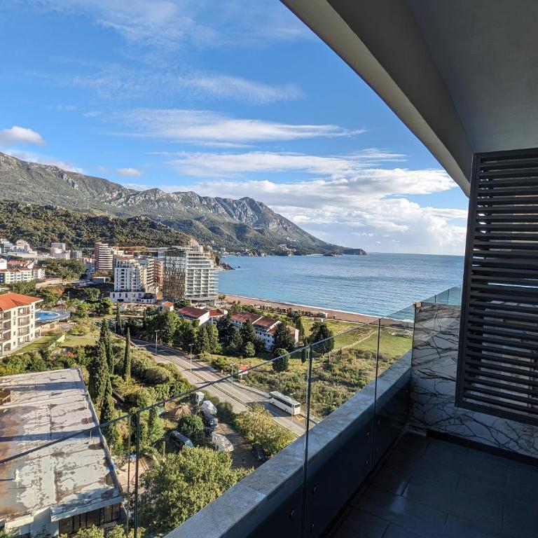 Skyline Apartments by In Property - Two-Bedroom Apartment - 54
