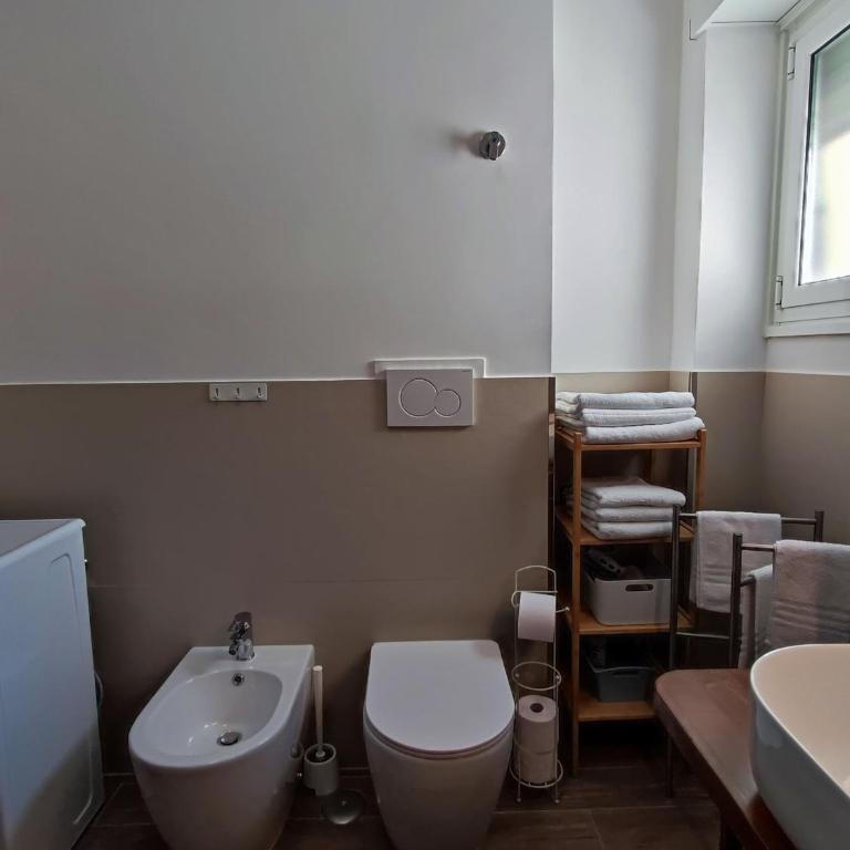 Consoli Home - Appartamento con 2 Camere da Letto - 30