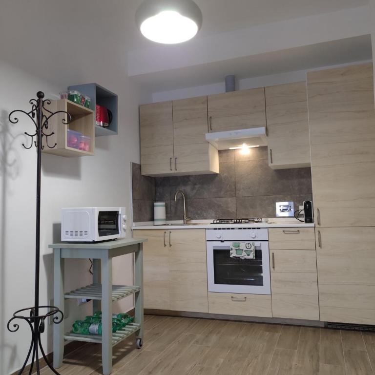 Consoli Home - Appartamento con 2 Camere da Letto - 3