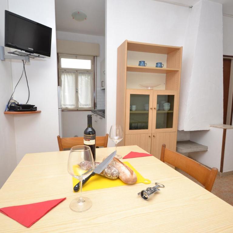 Park - Two-Bedroom Villa - 29