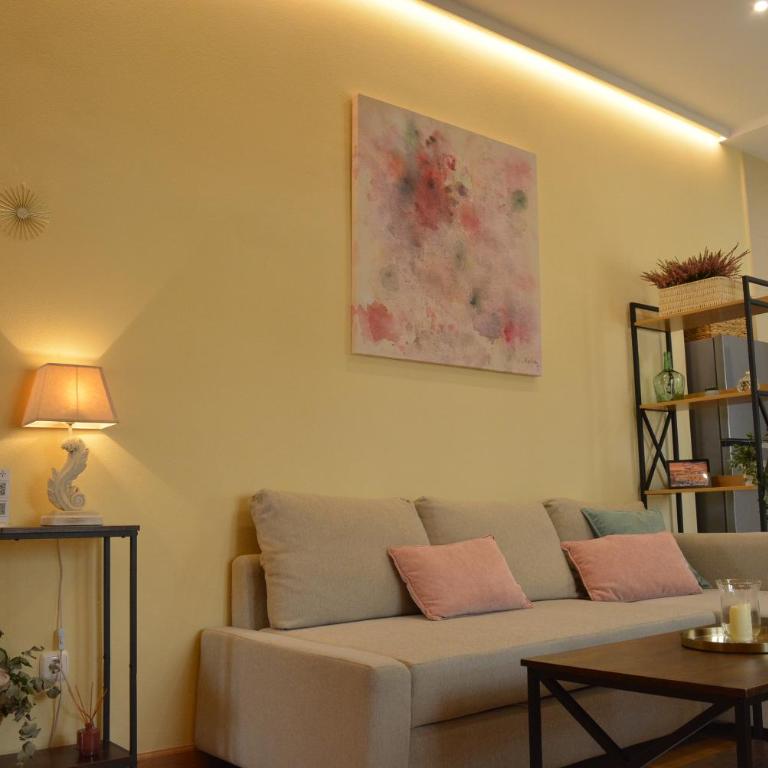 APARTAMENTO PUERTA DE CÓRDOBA- Exterior con balcones - Apartamento de 2 dormitorios - 26
