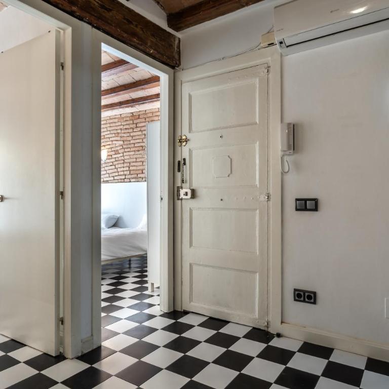 Apartamento La Boqueria 3 - Two-Bedroom Apartment - 14