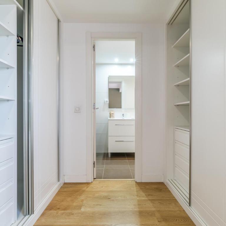 CATERINA PACÍFICO - Three-Bedroom Premium Apartment - 13