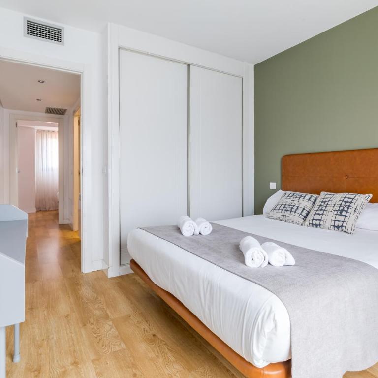 CATERINA PACÍFICO - Three-Bedroom Premium Apartment - 14