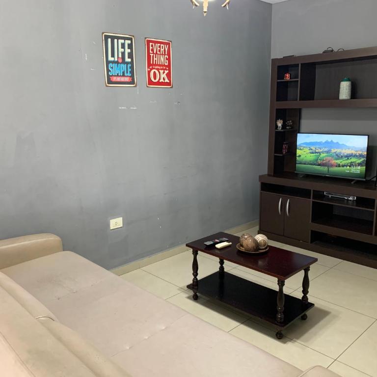 Confort urbano. Alójate en el corazón de Rosario - Apartamento de 1 dormitorio - 2