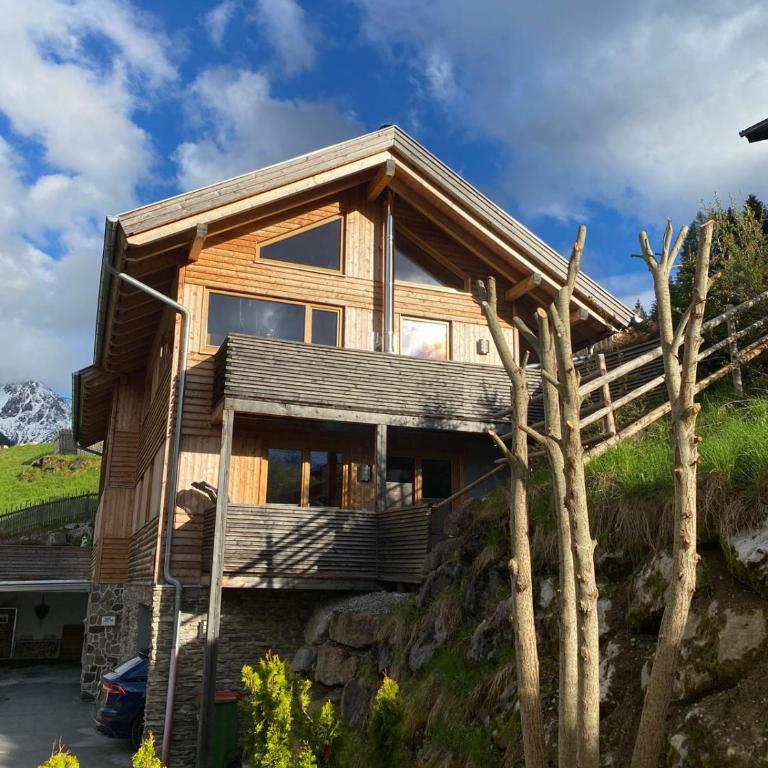 Chalet Bischofsmütze - Direkt an der Skipiste im Skigebiet Dachstein West - Chalet - 1