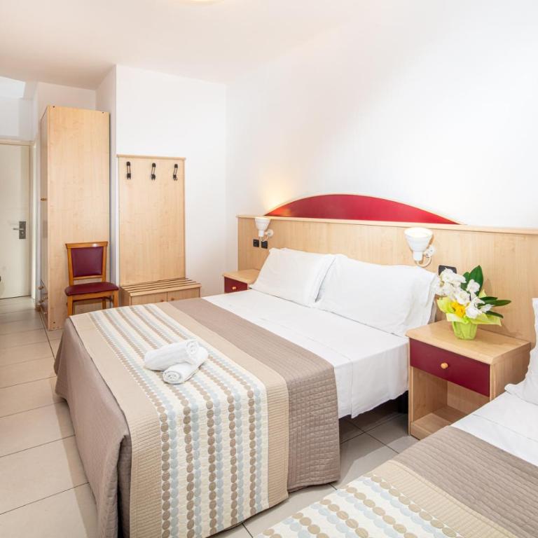 Hotel Regina - Camera Tripla - 7