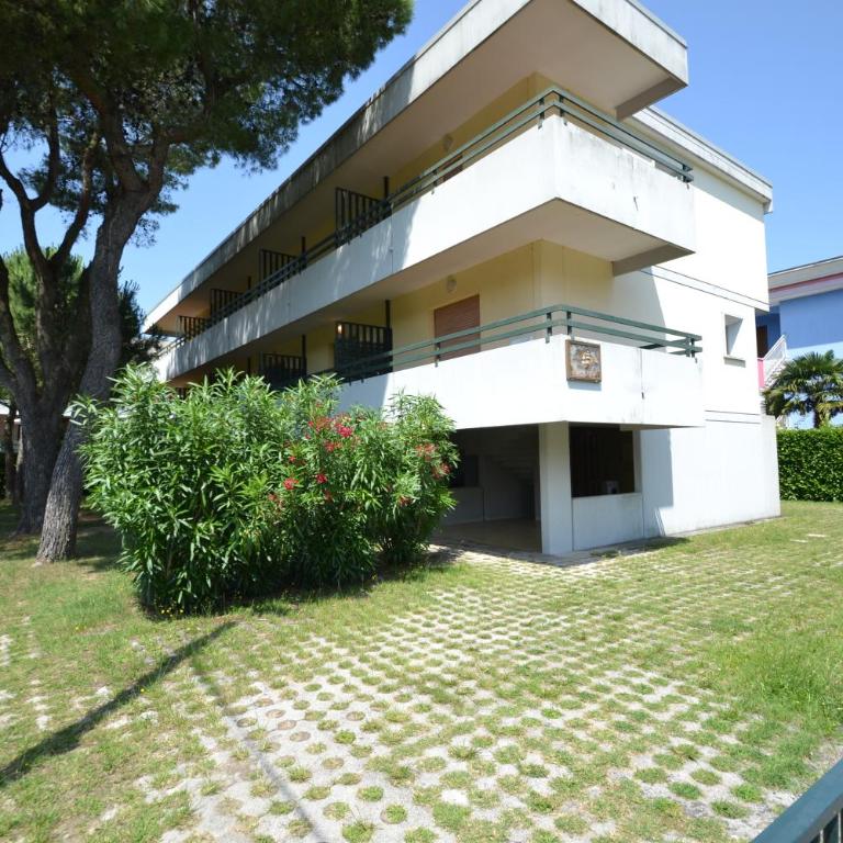Villa Isotta- Bibione Centro - Two-Bedroom Apartment - 1