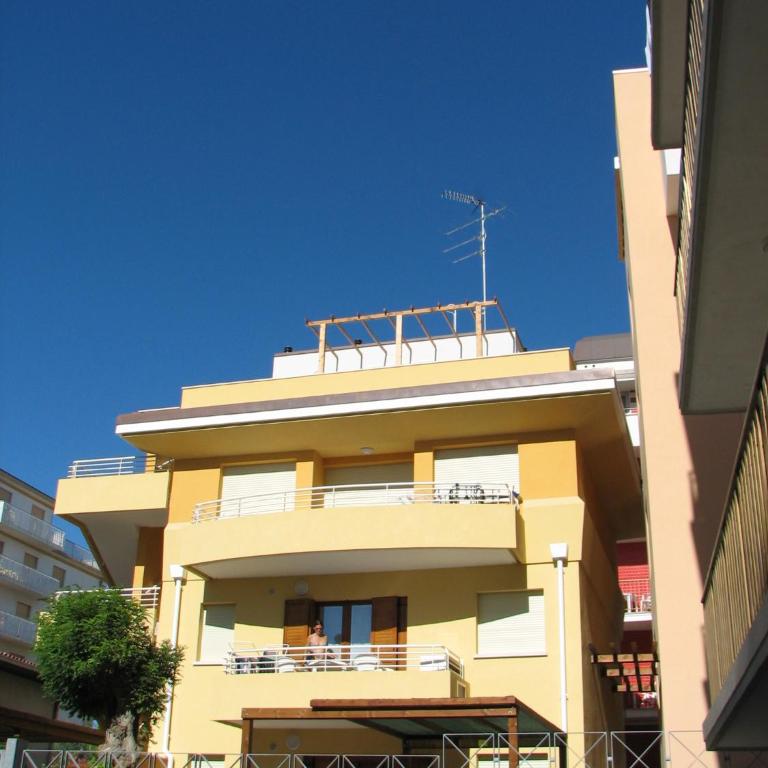Anna - One-Bedroom Apartment - 6
