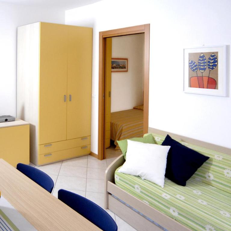 Anna - One-Bedroom Apartment - 12