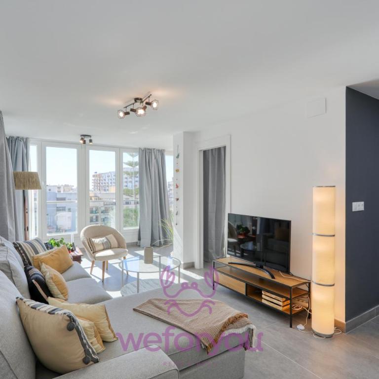 weforyou Fuengirola Center Sunny & Beach - Apartamento de 2 dormitorios - 1