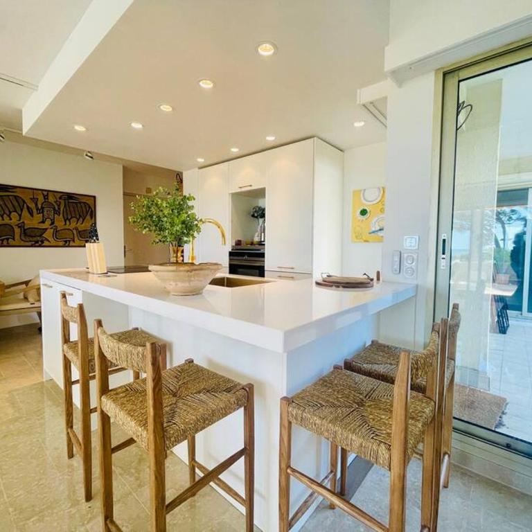 Le Bluebay - Luxurious 2 bedrooms seaview swimming pool carpark - Room #1184252101 - 6