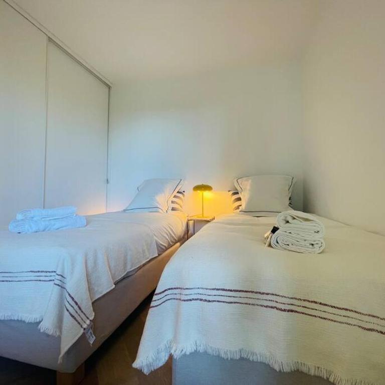Le Bluebay - Luxurious 2 bedrooms seaview swimming pool carpark - Room #1184252101 - 16