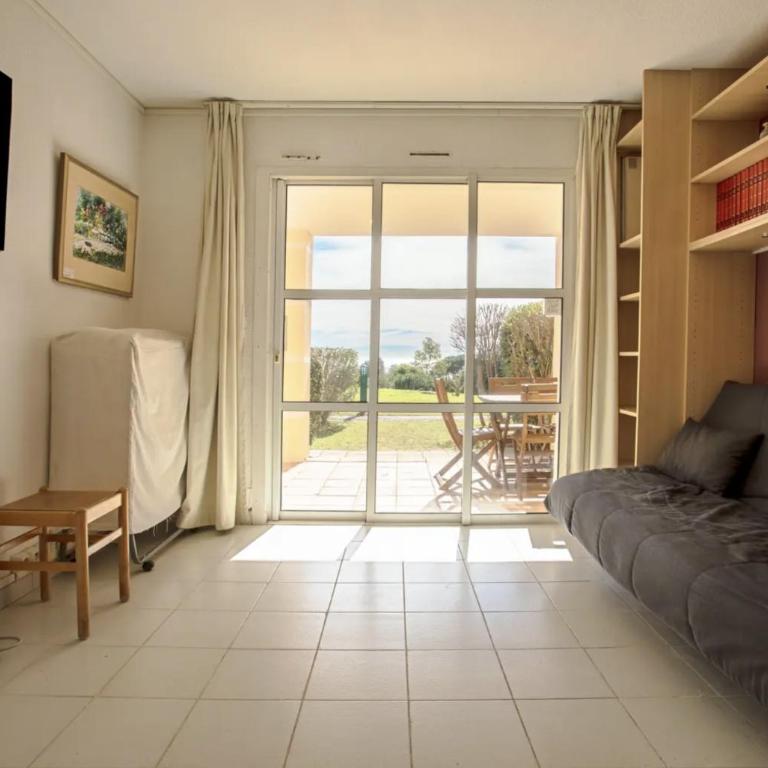 Garden level for 5 people with sea view - Villa - 98