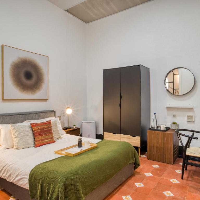 Santa Casa by Tasman - Queen Room - 6