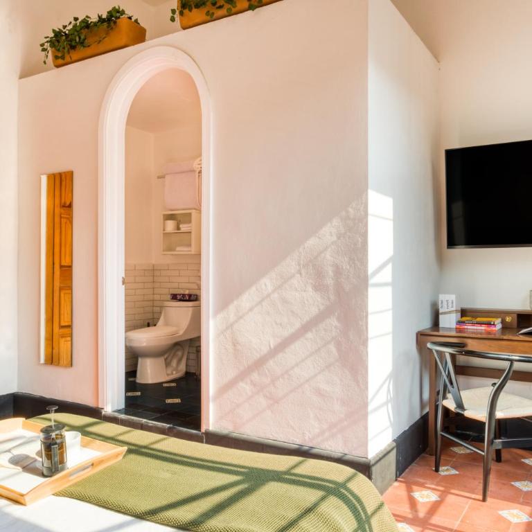 Santa Casa by Tasman - Deluxe Double Room - 2