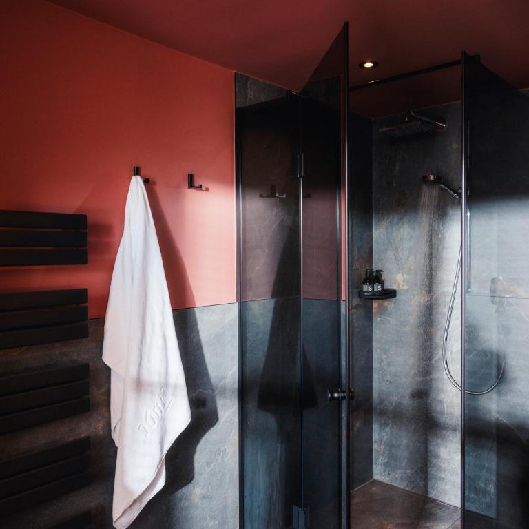 Landgasthof Hotel Linde - Junior Suite mit Poolblick - 2