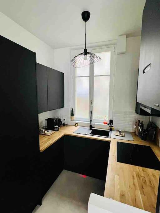 Luxury 2BR, 300m from Eiffel Tower & Rue Cler area - Two-Bedroom Deluxe Apartment with Garden View - 14