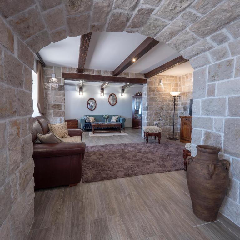 Casa Pastrovici del Mare - Three-Bedroom Villa - 27