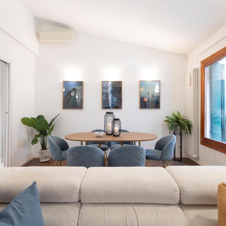La Casa Più Centrale A Venezia, Con Corte Privata - Three-Bedroom Apartment - 31