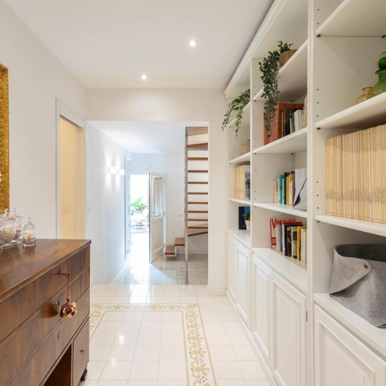 La Casa Più Centrale A Venezia, Con Corte Privata - Three-Bedroom Apartment - 44