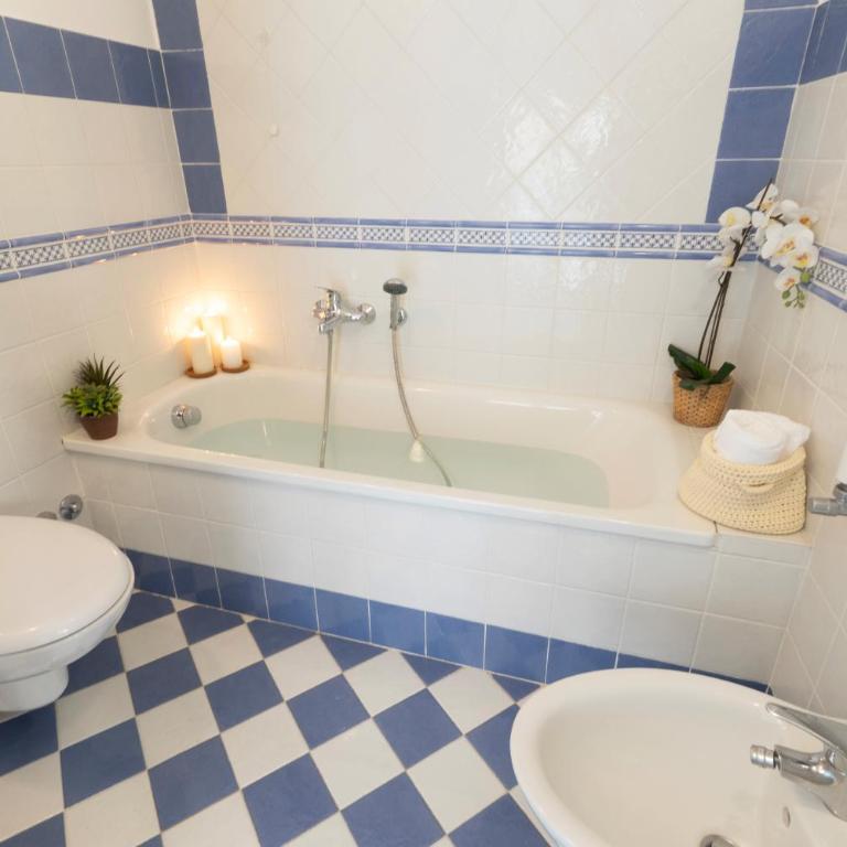 La Casa Più Centrale A Venezia, Con Corte Privata - Three-Bedroom Apartment - 48