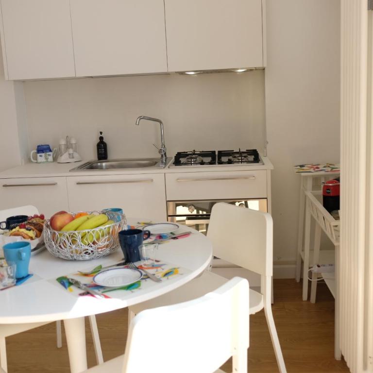 Via Gattini Suite - Two-Bedroom Apartment - 12