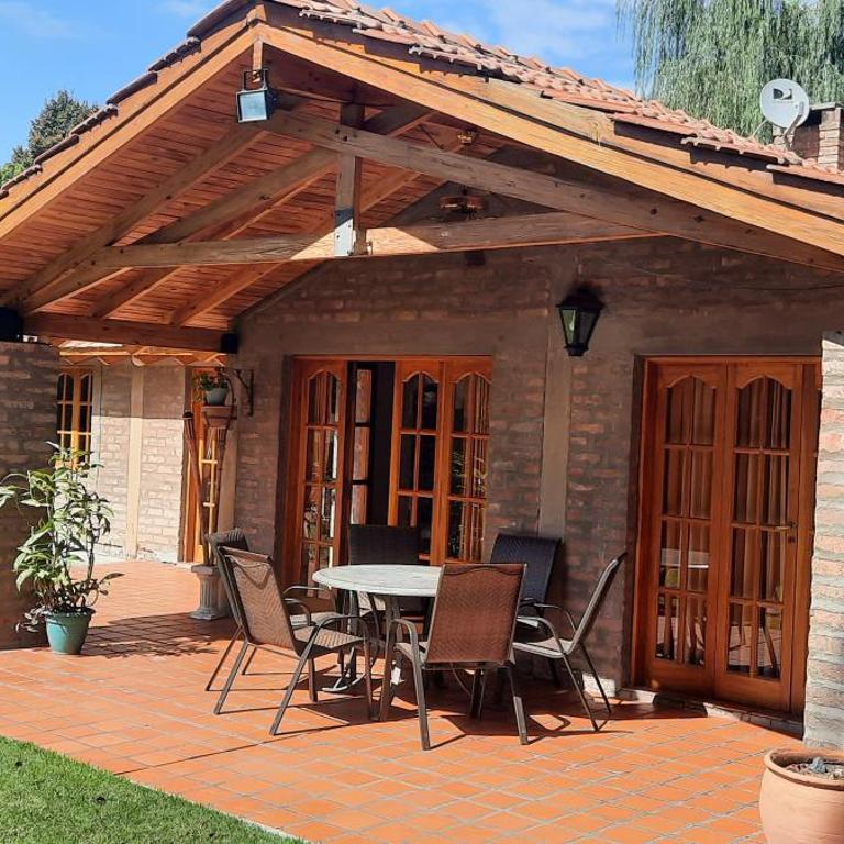 HERMOSA CASA en CHACRAS DE CORIA - Villa - 19
