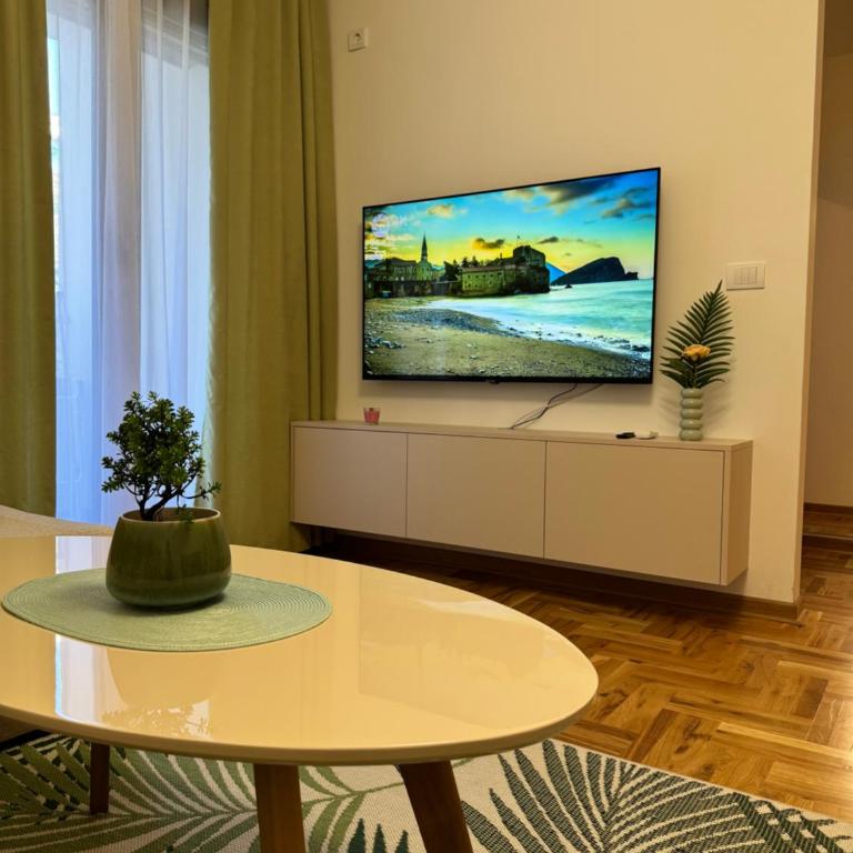 RS lux Becici - One-Bedroom Apartment - 1