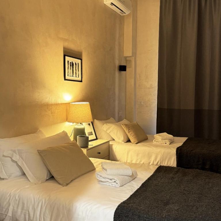 Ten Miles Guesthouse Roma - Camera Doppia con Letti Singoli con Bagno Privato - 6