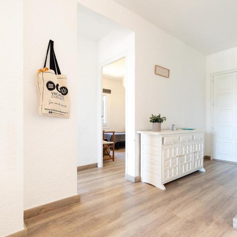 Piso 2 dormitorios con aire acondicionado en Cala Montgó - ES-325-13 - Apartment - 10