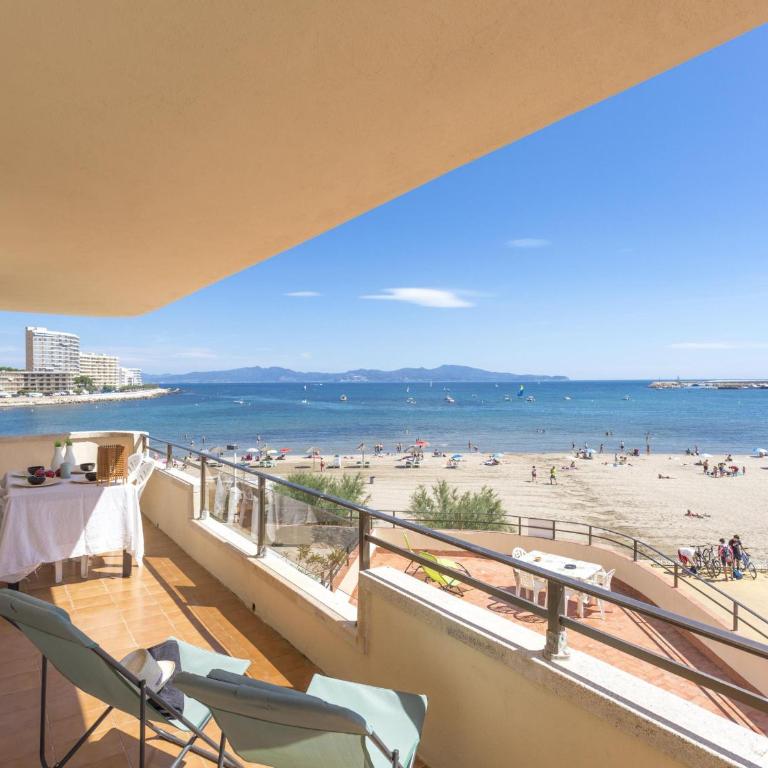 Apartamento para 6 Personas en la Playa con Parking y Wi-Fi - ES-325-7 - Apartment - 1