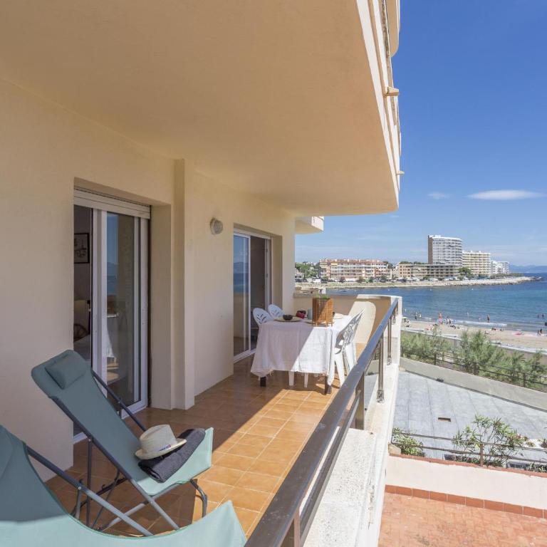 Apartamento para 6 Personas en la Playa con Parking y Wi-Fi - ES-325-7 - Apartment - 10