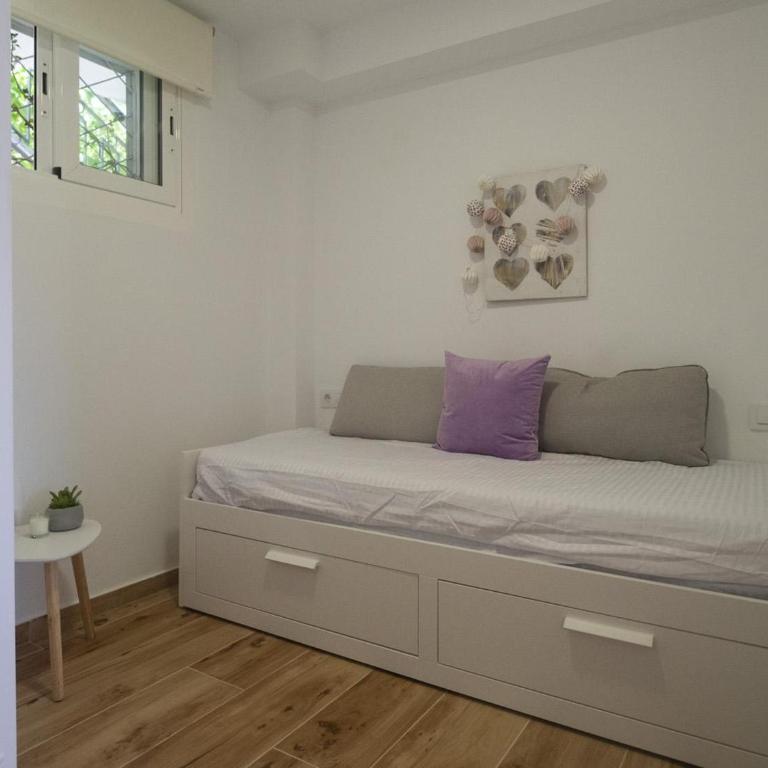 Encantador apartamento con terraza cerca de la playa - ES-325-29 - Apartment - 17