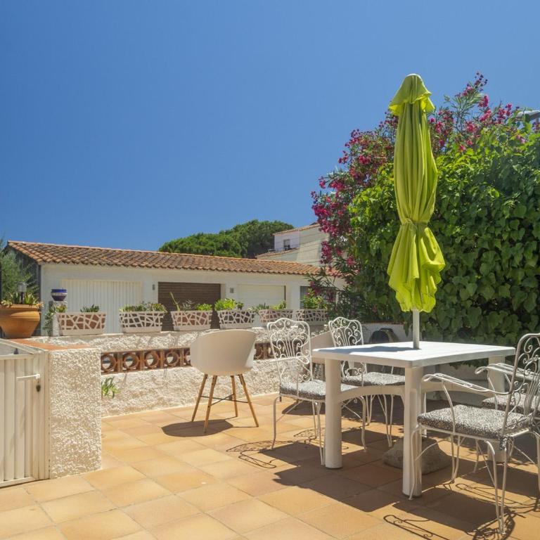 Encantador apartamento con terraza cerca de la playa - ES-325-29 - Apartment - 30