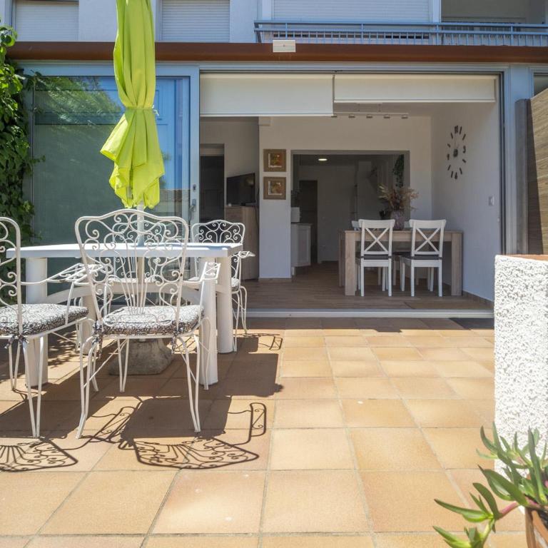 Encantador apartamento con terraza cerca de la playa - ES-325-29 - Apartment - 31