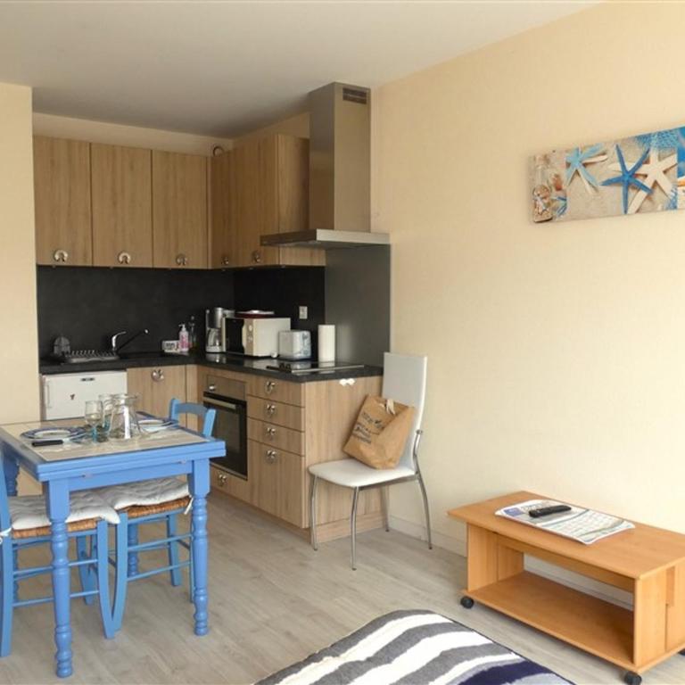 Studio proche plage et commerces avec parking privatif - FR-1-323-528 - Monolocale - 8