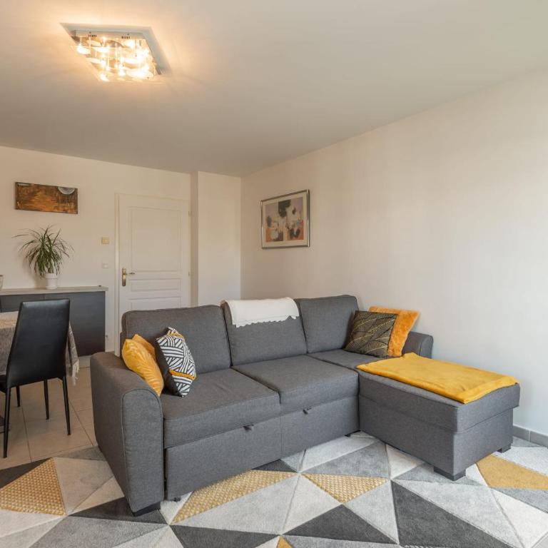 Joli T2 de 57 m proche lac et Vieille Ville - Chambre - 2